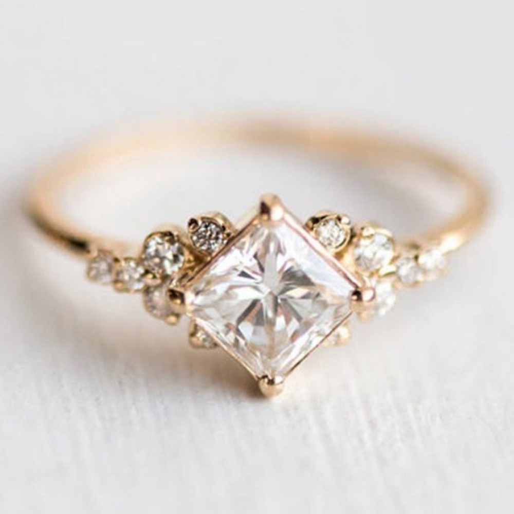 NEW💍18K YELLOW GOLD DIAMOND PRINCESS RING - Picture 1 of 6